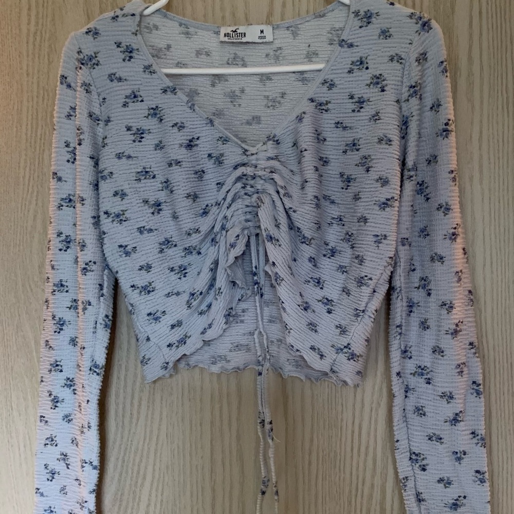 Baby blue scrunch front crop top